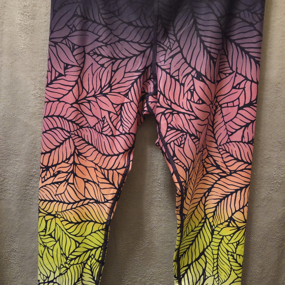 Fila Leggings with Leaf Design